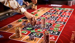 Meja BandarQ dealer langsung di bidangtogel dengan kartu dan pemain aktif